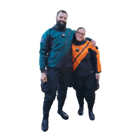 bescout petrolio e arancione